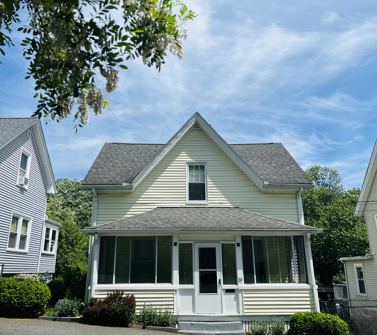 Listing Banner